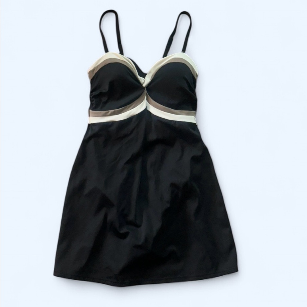 Vintage Land’s End One-Piece Black and White Striped Swim Dress Size Size 6